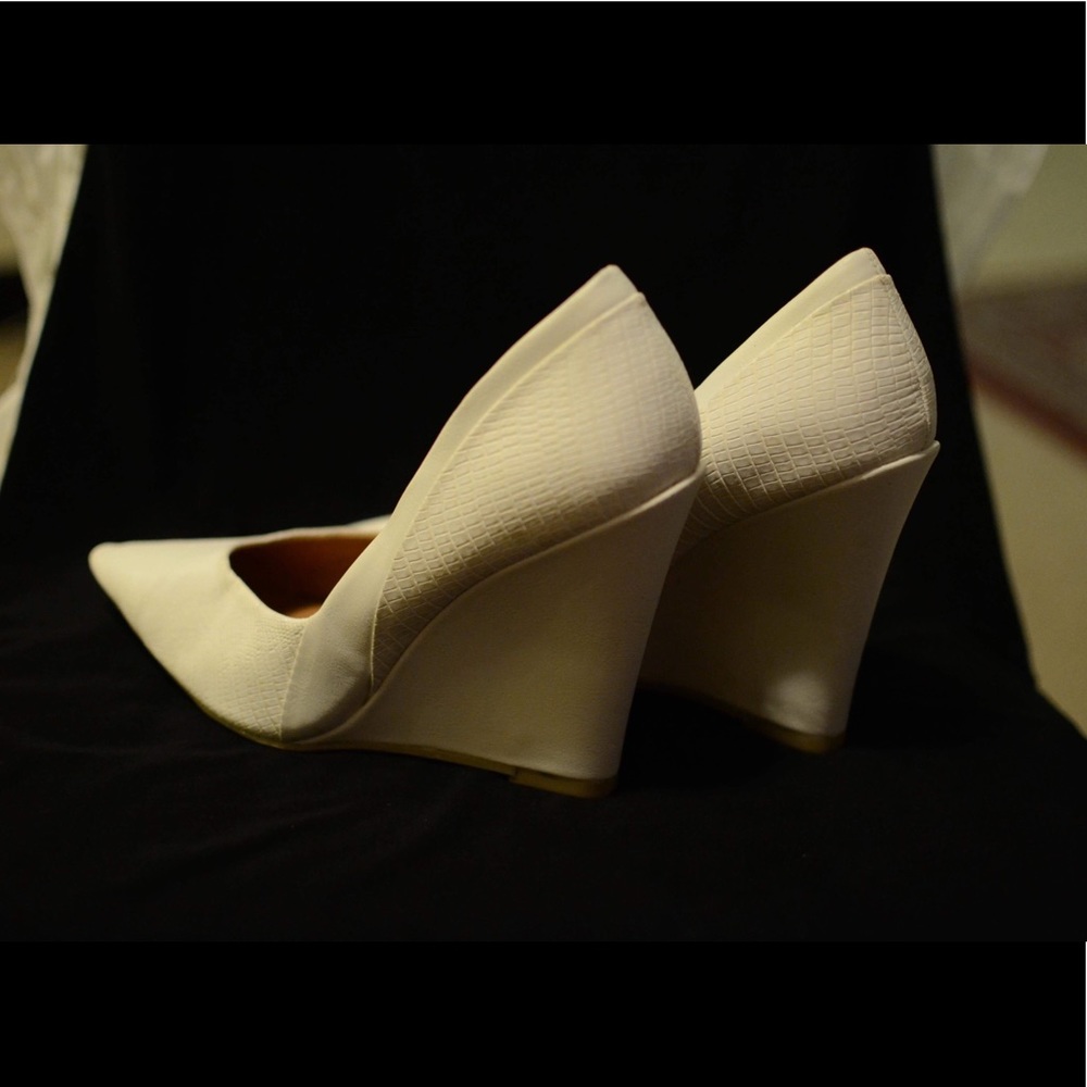 LAST Wild diva lounge wedges